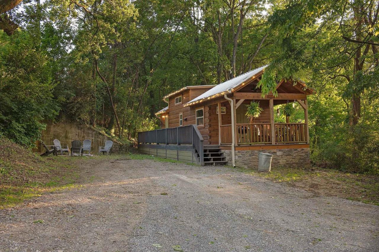 Thomas Cabin Forest Tiny Cabin With Hot Tub Чаттануґа Екстер'єр фото