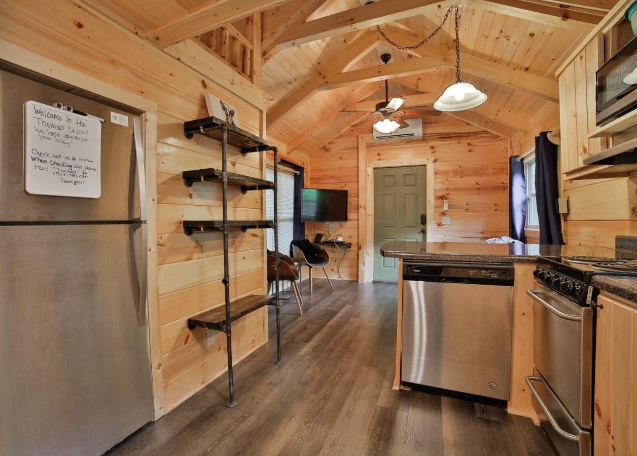 Thomas Cabin Forest Tiny Cabin With Hot Tub Чаттануґа Екстер'єр фото