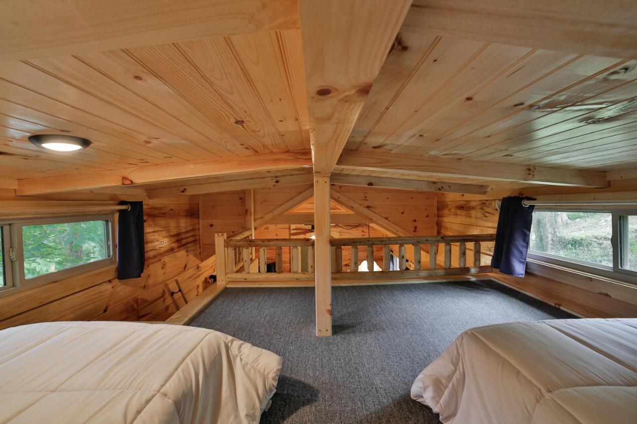 Thomas Cabin Forest Tiny Cabin With Hot Tub Чаттануґа Екстер'єр фото